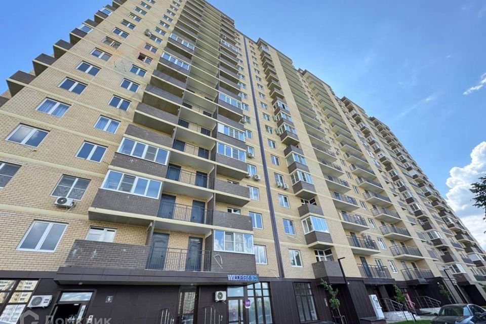 Продаётся 2-комнатная квартира, 76.4 м²