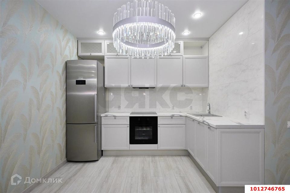 Продаётся 1-комнатная квартира, 45.9 м²