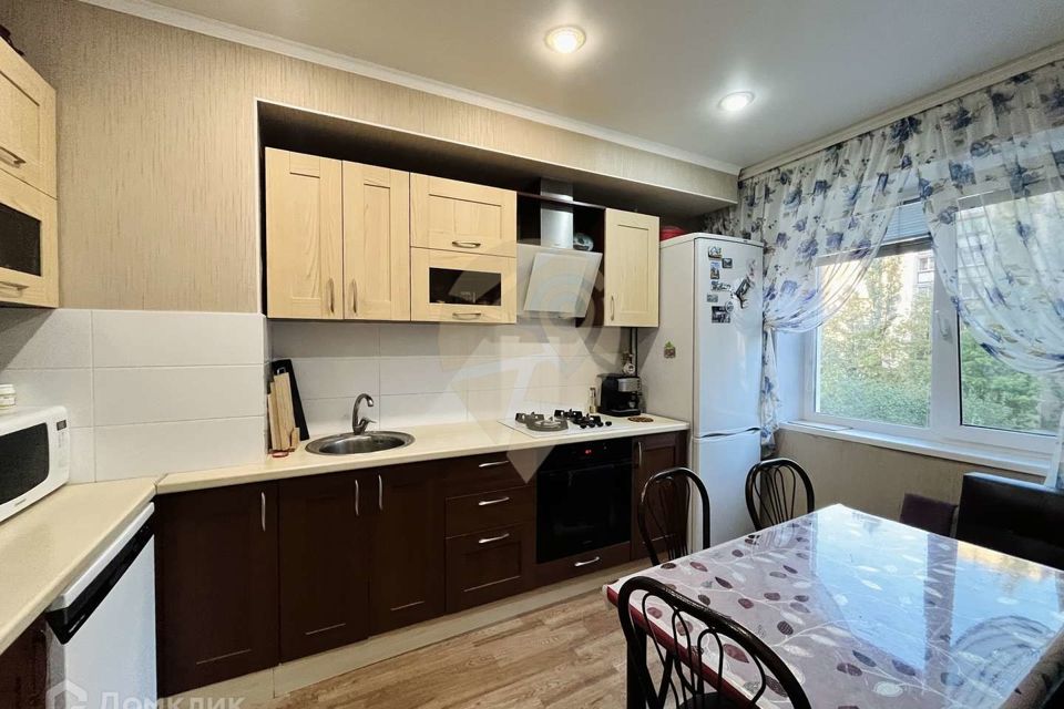 Продаётся 3-комнатная квартира, 63.13 м²