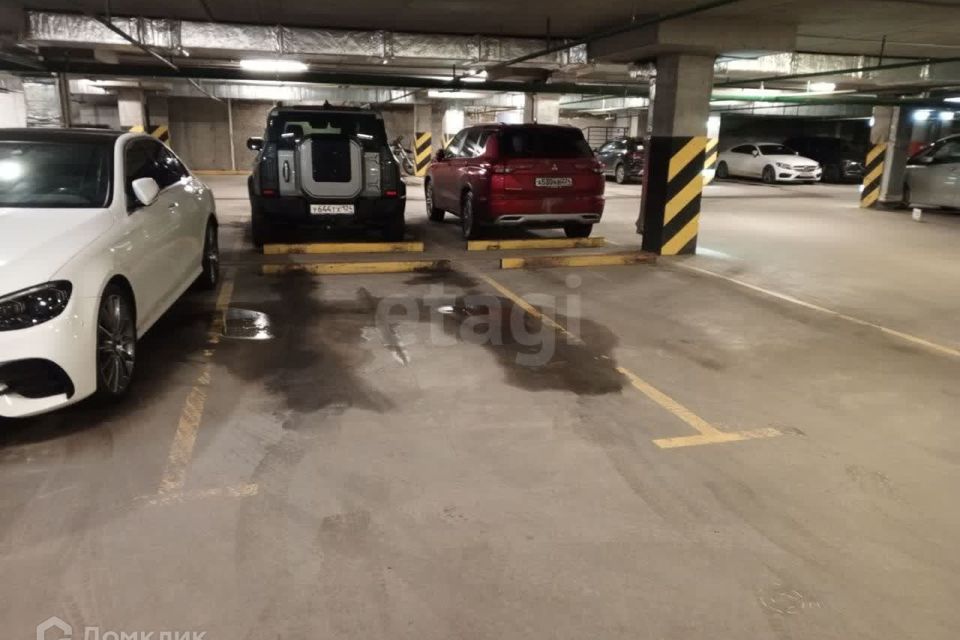 Продаётся машиноместо, 13.3 м²