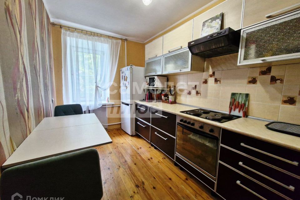 Продаётся 4-комнатная квартира, 75.7 м²