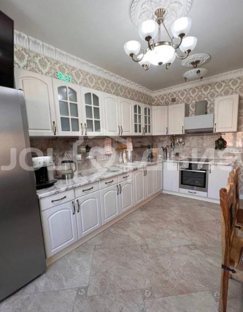 Продаётся 4-комнатная квартира, 112.2 м²