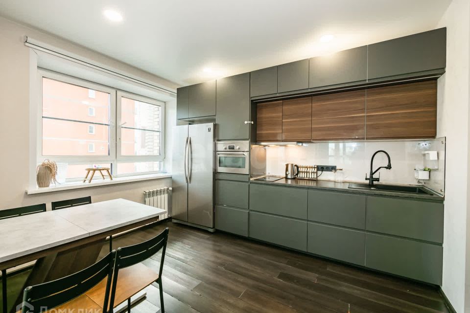 Продаётся 1-комнатная квартира, 55.3 м²