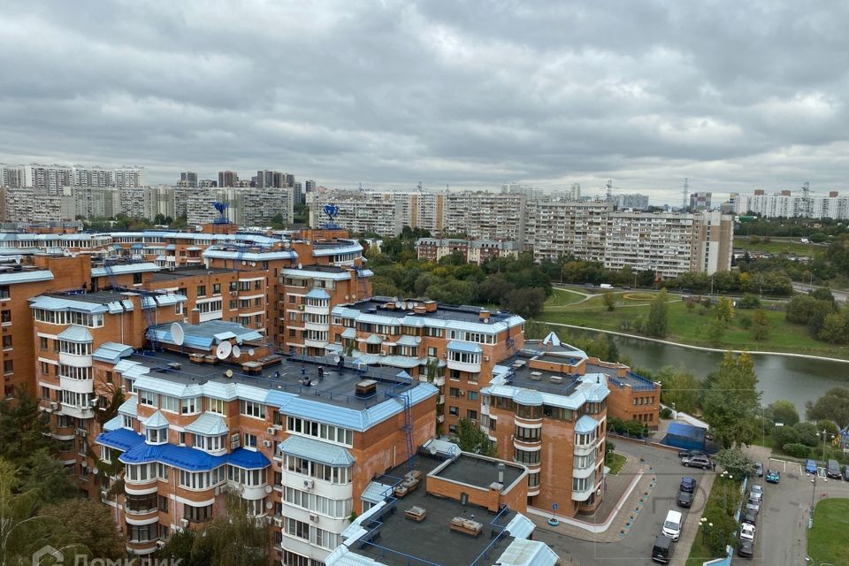 Продаётся 3-комнатная квартира, 106.2 м²