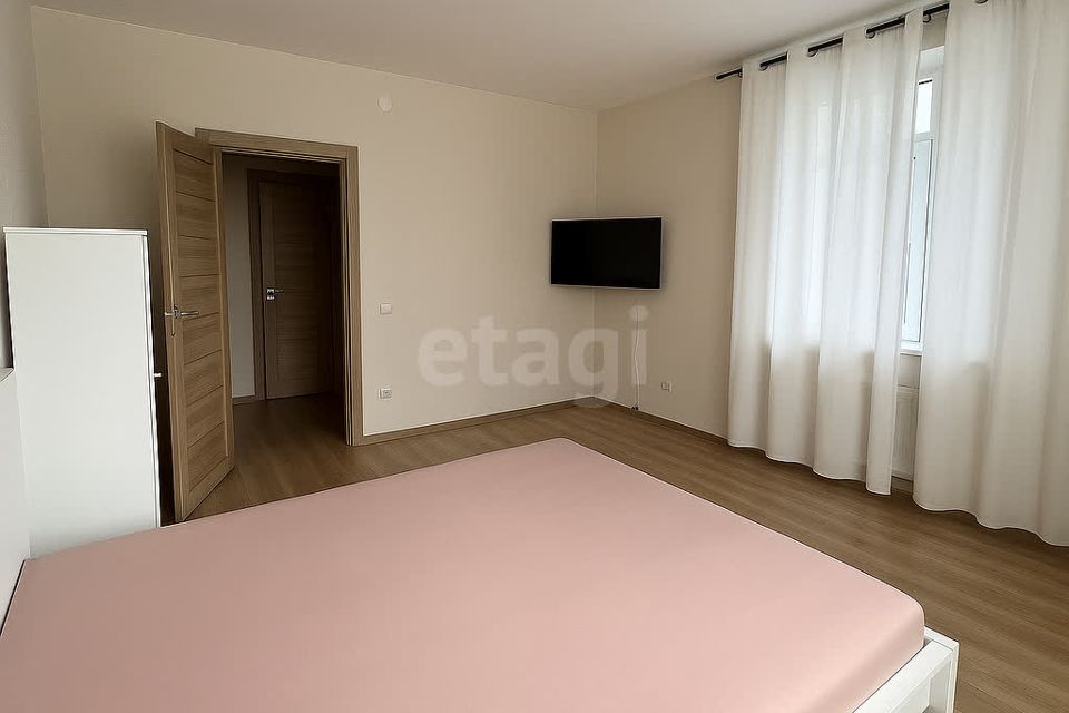 Продаётся 1-комнатная квартира, 38 м²