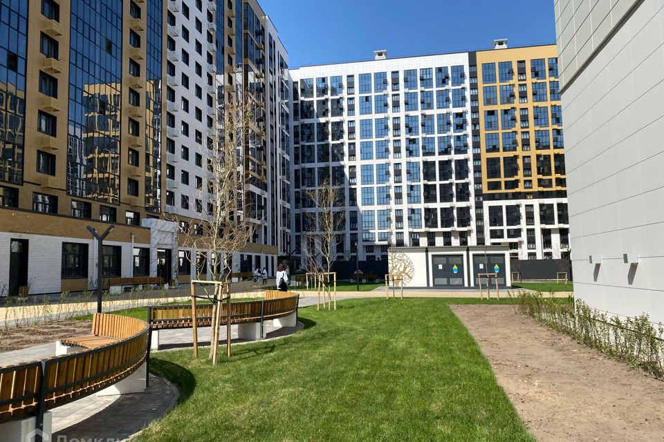 Продаётся 2-комнатная квартира, 76.3 м²