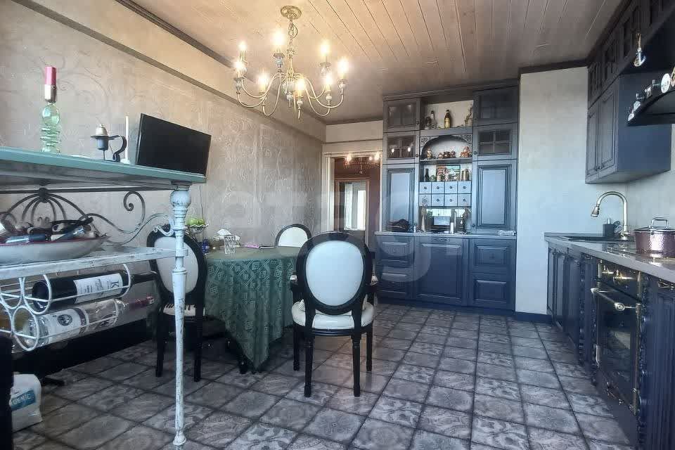 Сдаётся 3-комнатная квартира, 113 м²