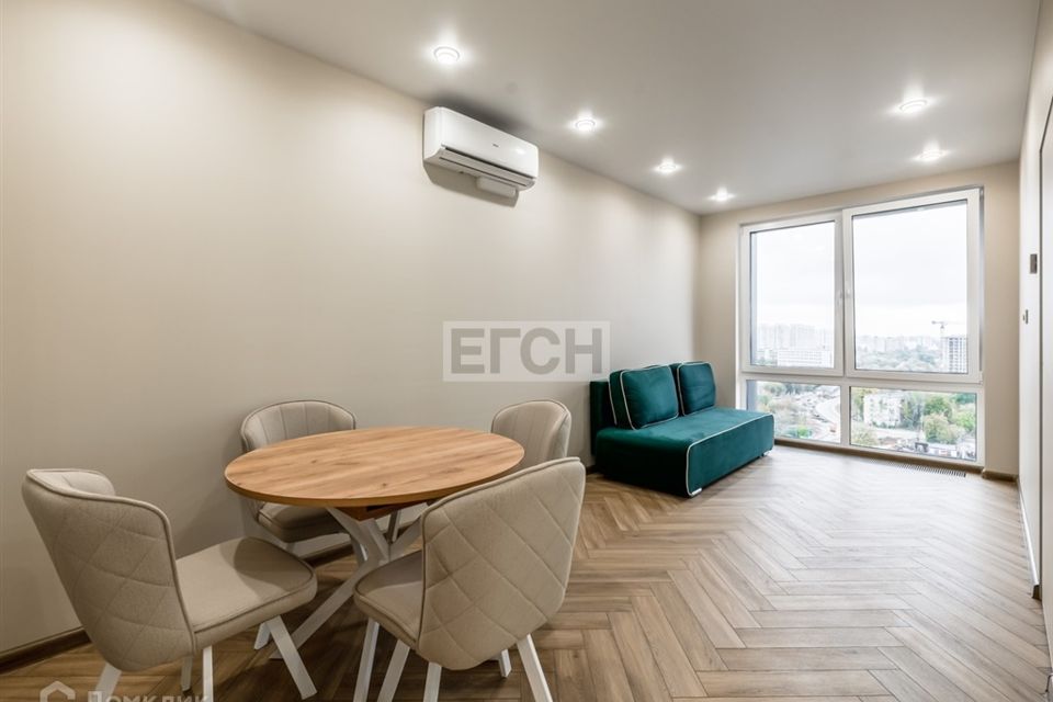 Сдаётся 1-комнатная квартира, 43 м²
