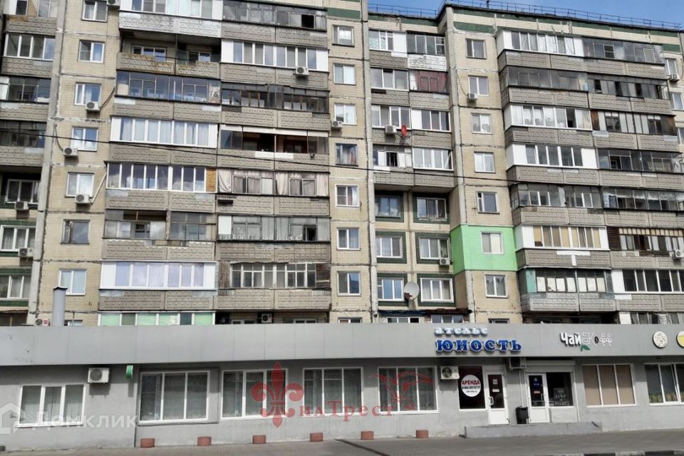 Продаётся 4-комнатная квартира, 68 м²