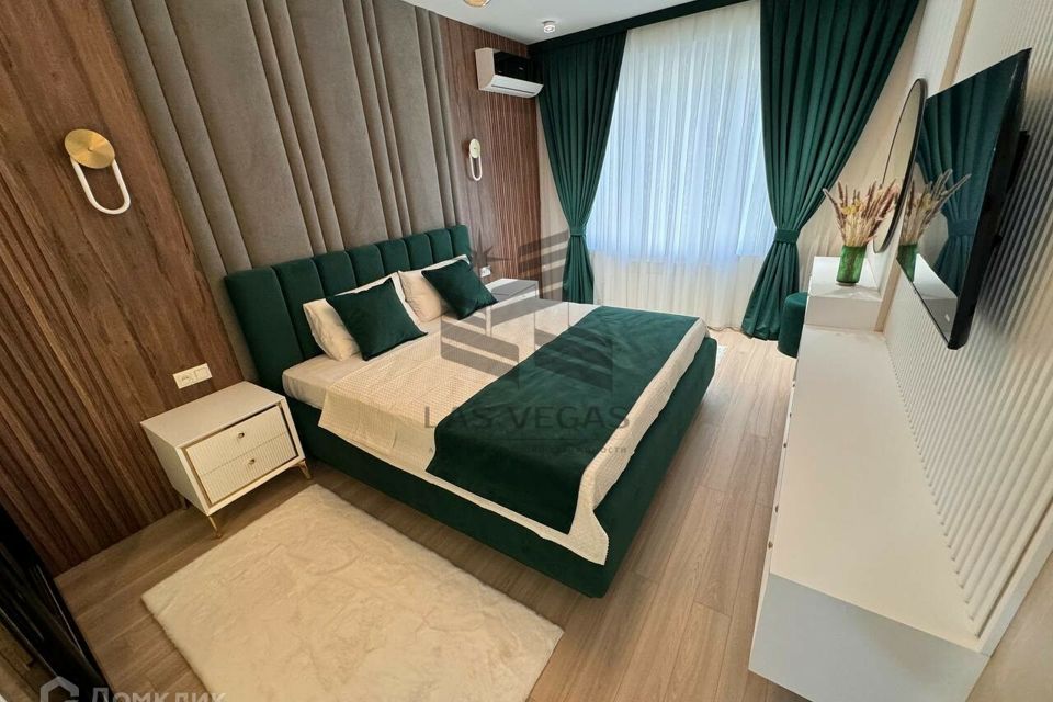 Сдаётся 4-комнатная квартира, 167 м²