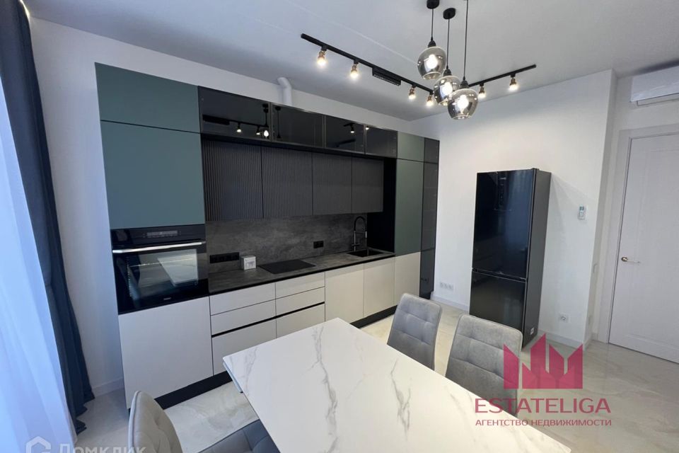 Продаётся 2-комнатная квартира, 71.3 м²