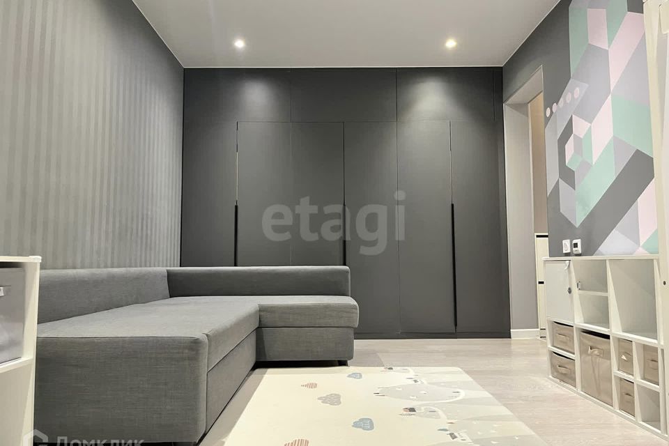 Продаётся 2-комнатная квартира, 47.9 м²