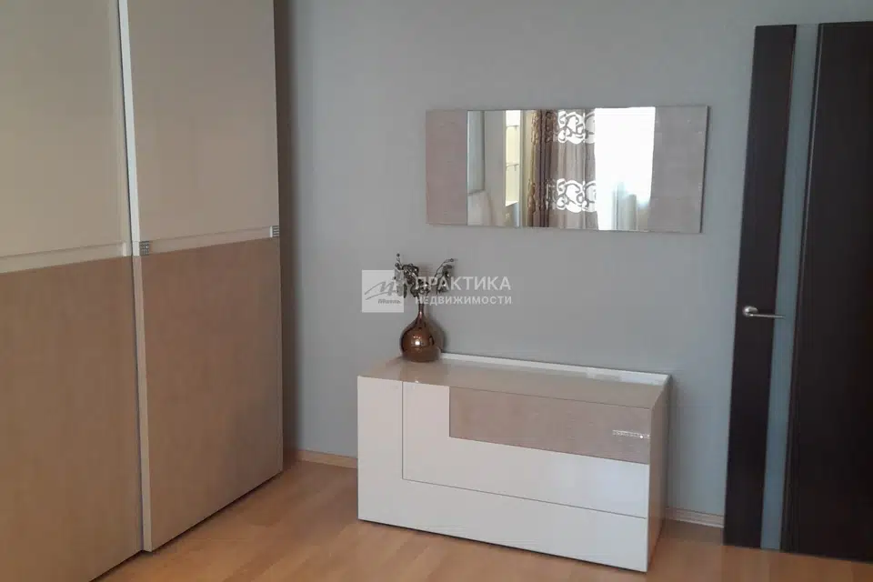 Продаётся 3-комнатная квартира, 82 м²