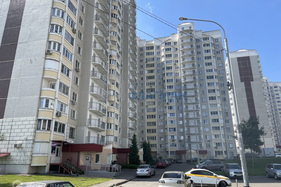 Продаётся 1-комнатная квартира, 40.4 м²