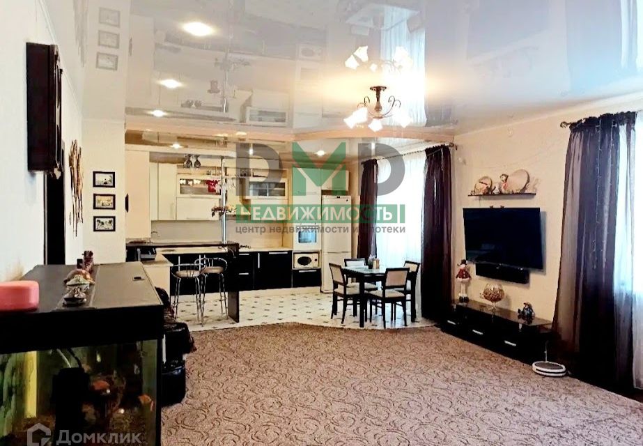 Продаётся 3-комнатная квартира, 143.2 м²