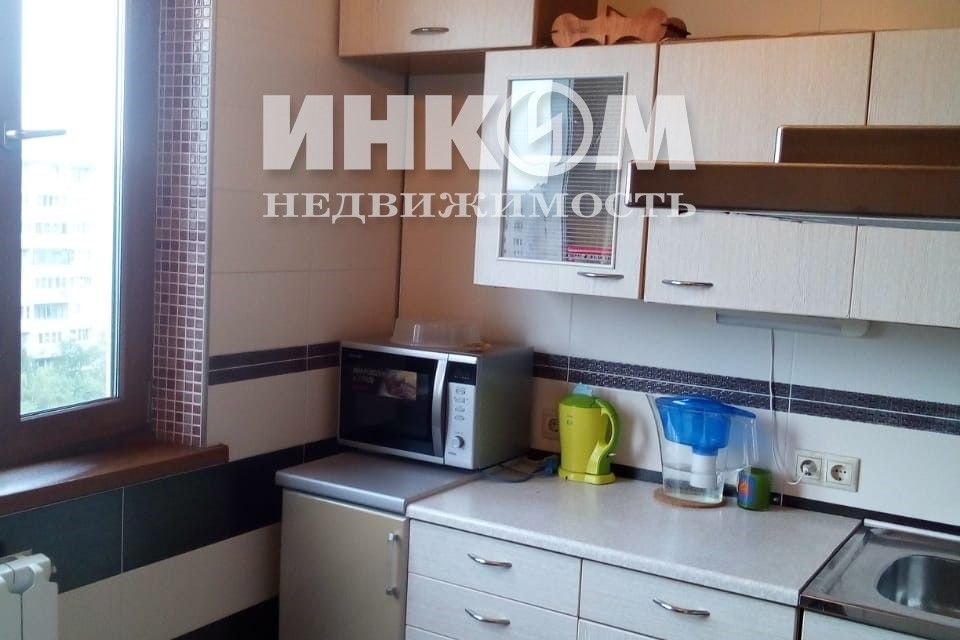 Сдаётся 1-комнатная квартира, 38 м²