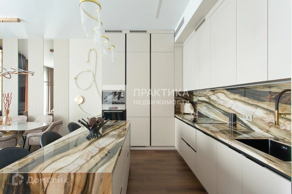 Продаётся 2-комнатная квартира, 77.2 м²