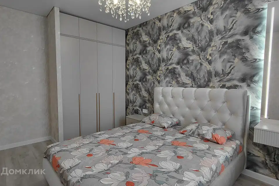 Продаётся 1-комнатная квартира, 42 м²
