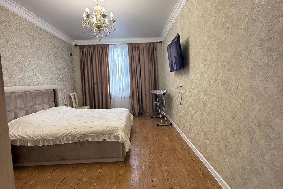 Продаётся 1-комнатная квартира, 55 м²