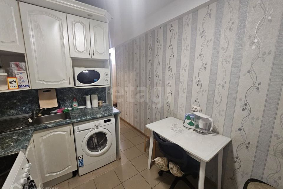 Продаётся 3-комнатная квартира, 58.4 м²