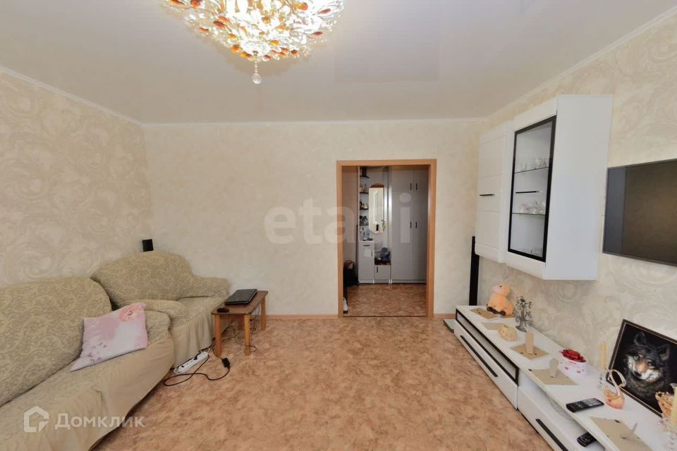 Продаётся 5-комнатная квартира, 90.6 м²