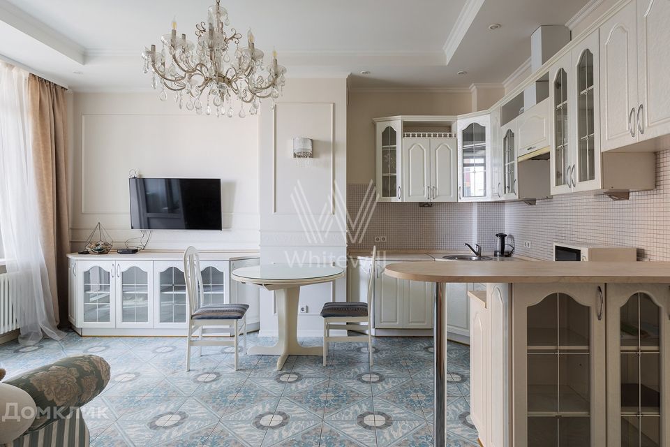 Сдаётся 1-комнатная квартира, 69 м²