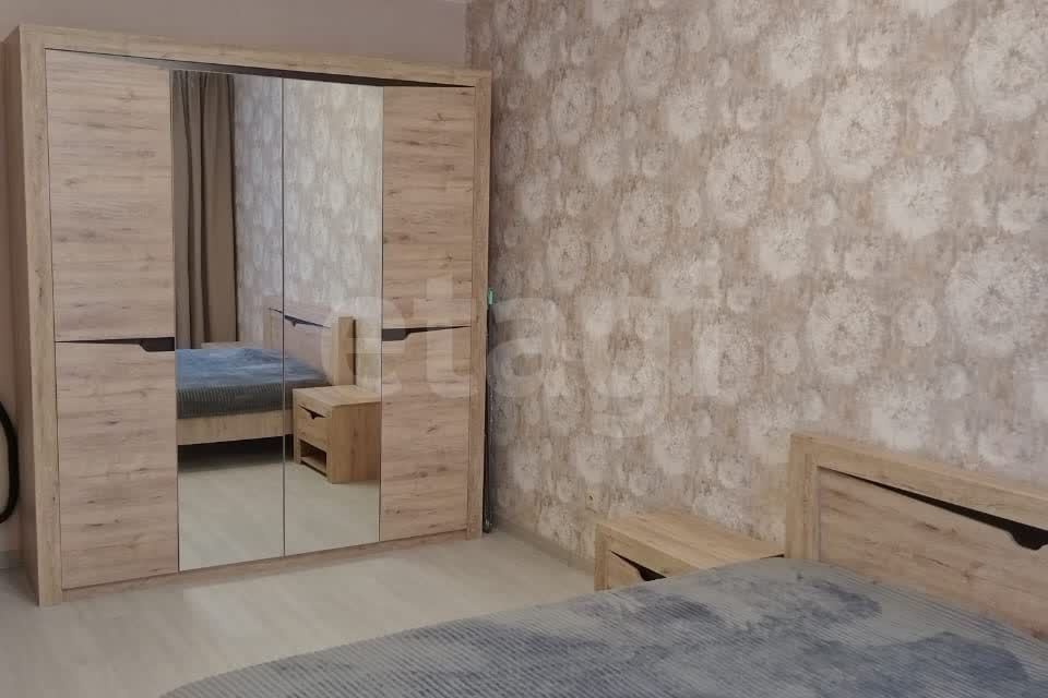 Сдаётся 2-комнатная квартира, 56 м²