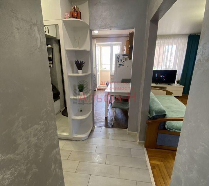 Продаётся 1-комнатная квартира, 48.3 м²