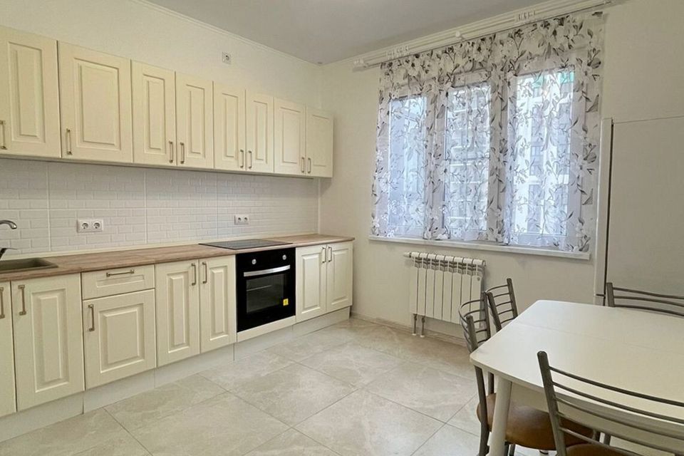 Сдаётся 2-комнатная квартира, 60.1 м²