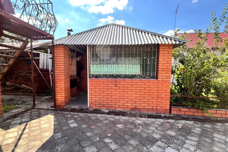 Продаётся 2-этажный дом, 204.7 м²