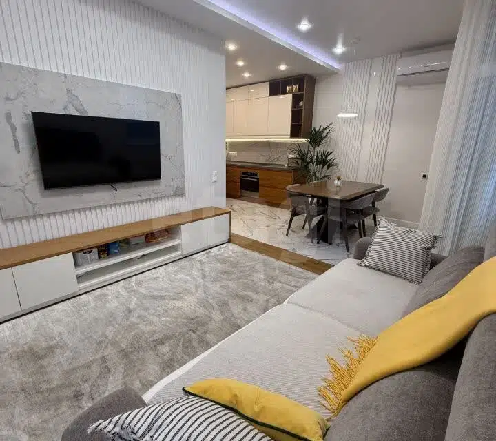 Продаётся 4-комнатная квартира, 94.2 м²