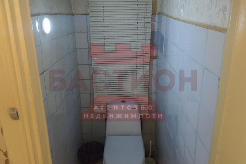 Продаётся 3-комнатная квартира, 48.4 м²