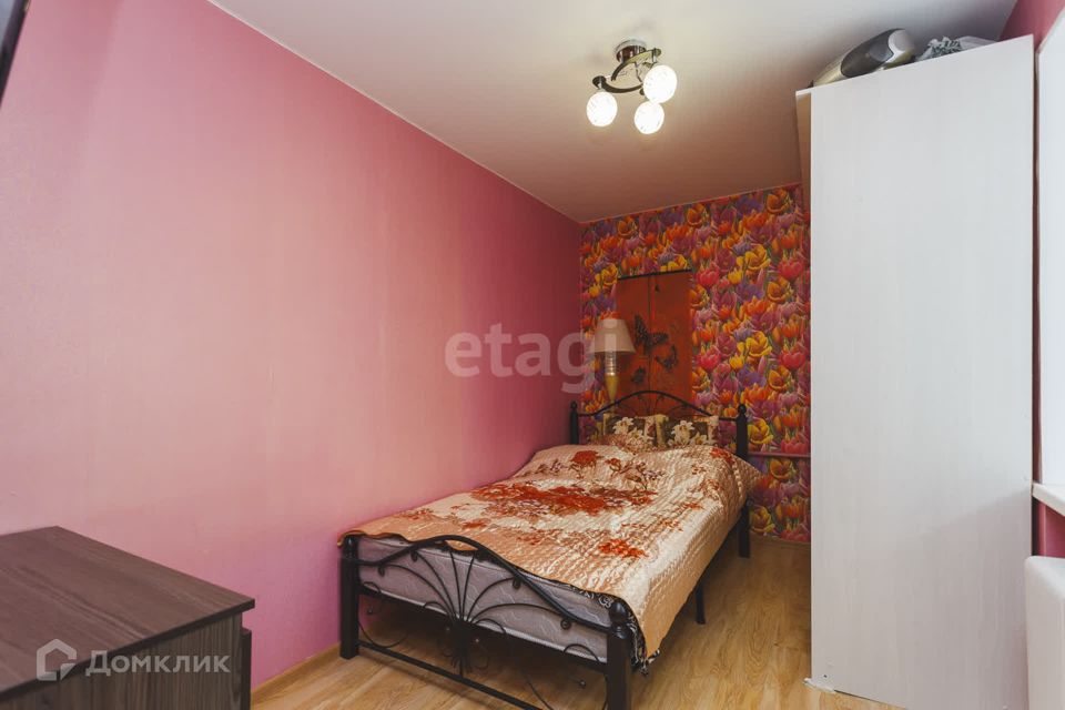 Продаётся 4-комнатная квартира, 65 м²