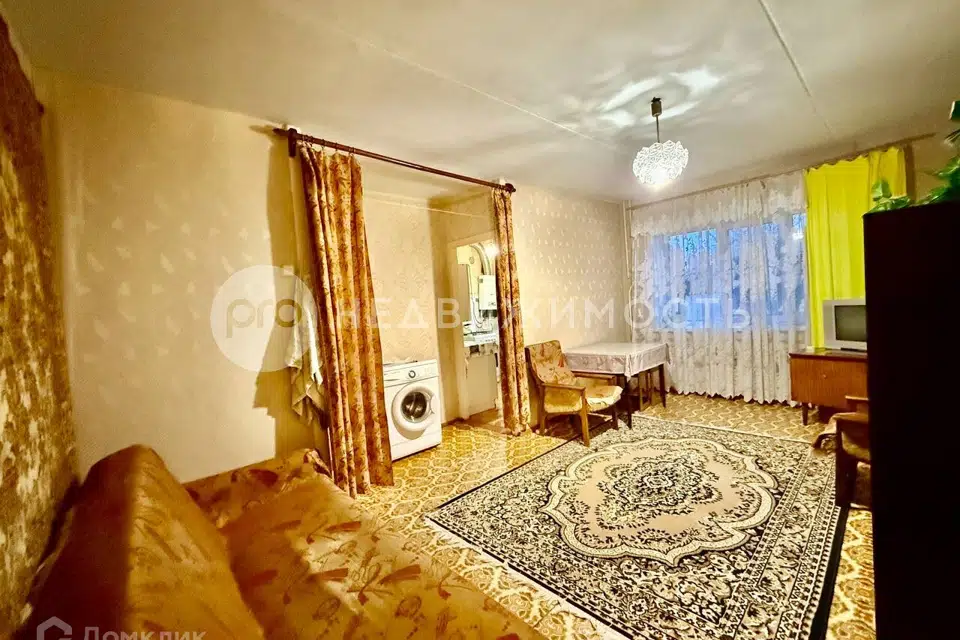 Продаётся 2-комнатная квартира, 42.8 м²