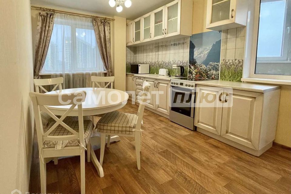 Сдаётся 1-комнатная квартира, 46.9 м²