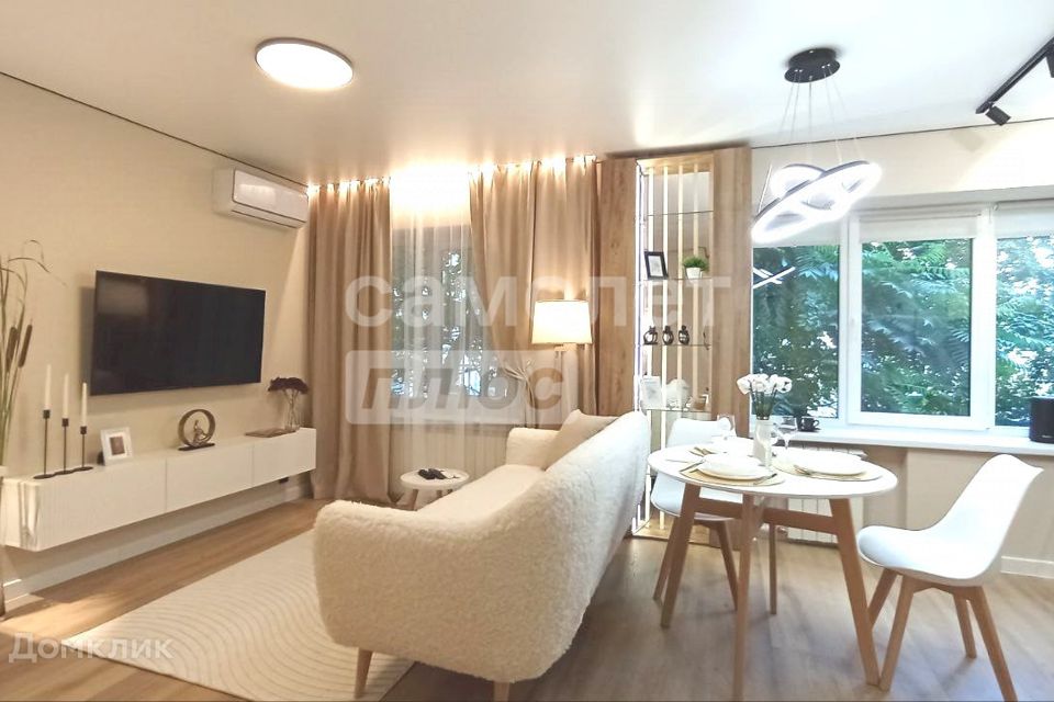 Продаётся 1-комнатная квартира, 32 м²