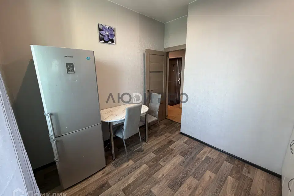 Продаётся 1-комнатная квартира, 38.2 м²