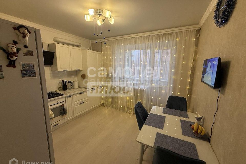 Продаётся 1-комнатная квартира, 39.8 м²