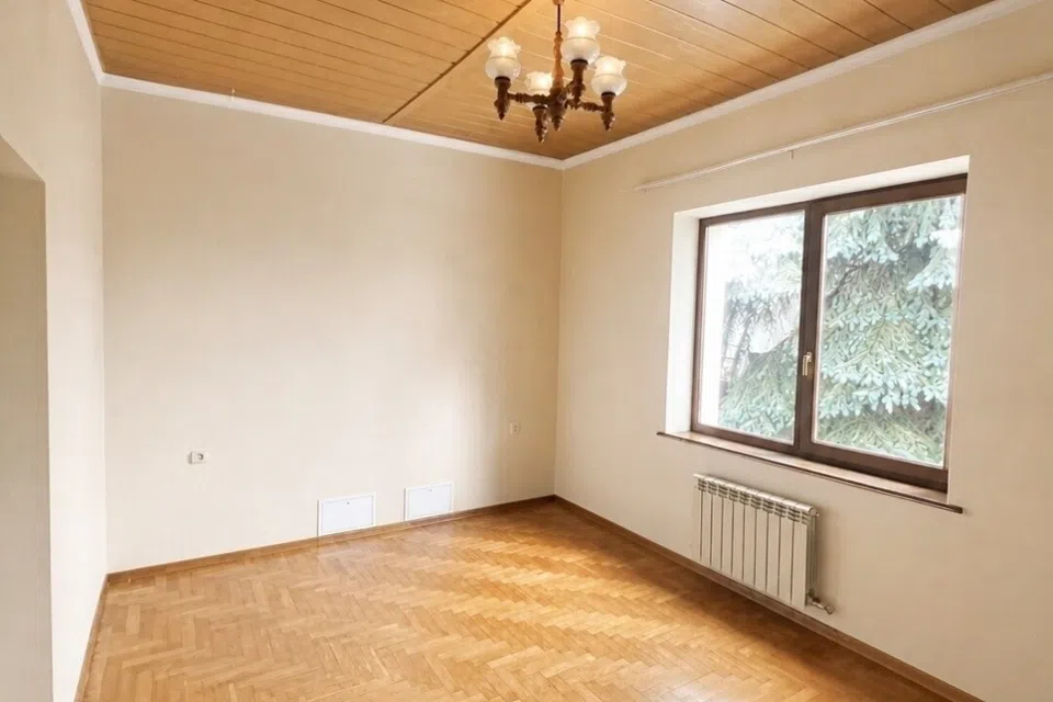 Продаётся 2-этажный дом, 270 м²