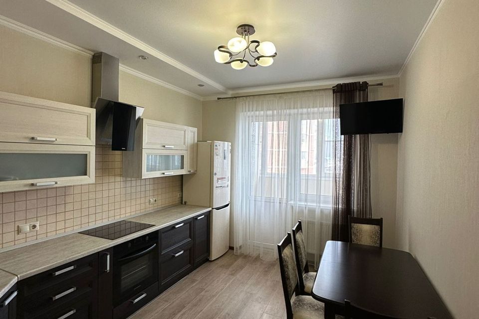 Продаётся 1-комнатная квартира, 47.6 м²