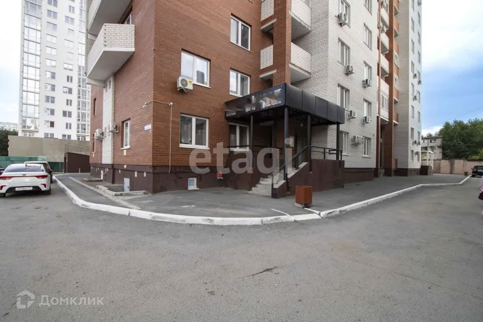 Продаётся 4-комнатная квартира, 113 м²
