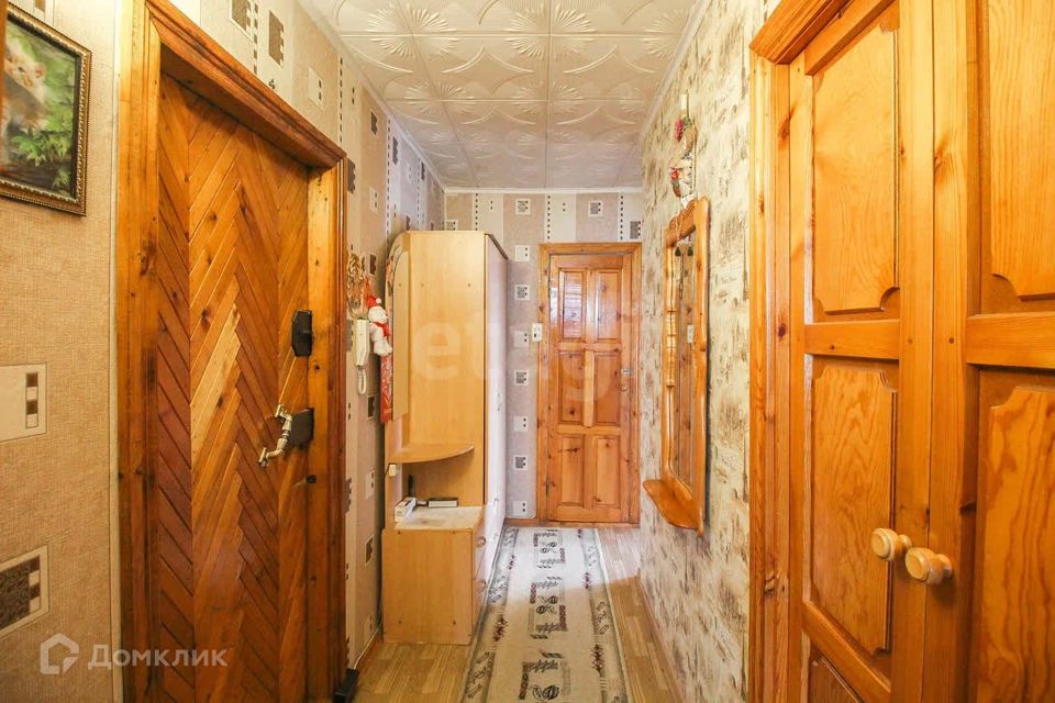 Продаётся 4-комнатная квартира, 70.9 м²