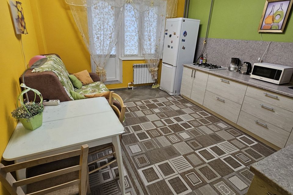 Продаётся 1-комнатная квартира, 43.7 м²