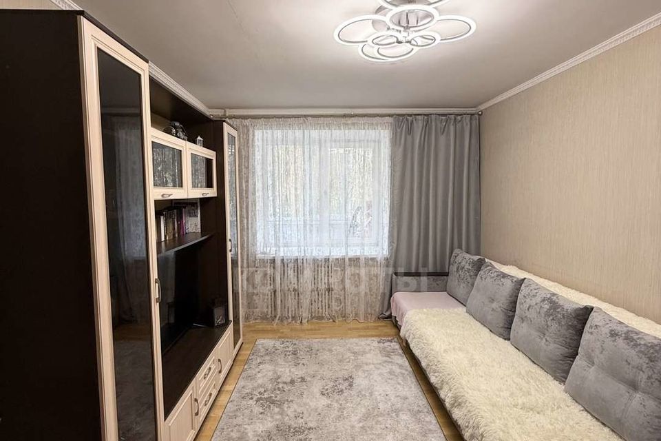 Продаётся 2-комнатная квартира, 61.8 м²