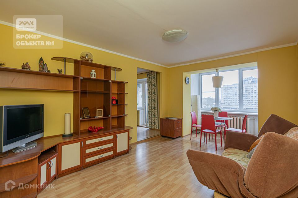 Продаётся 2-комнатная квартира, 61.6 м²