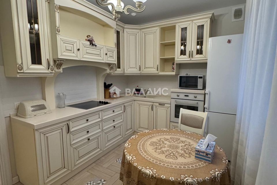 Сдаётся 2-комнатная квартира, 55.8 м²