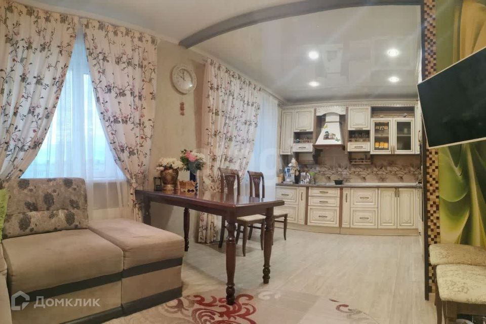 Продаётся 4-комнатная квартира, 85.6 м²