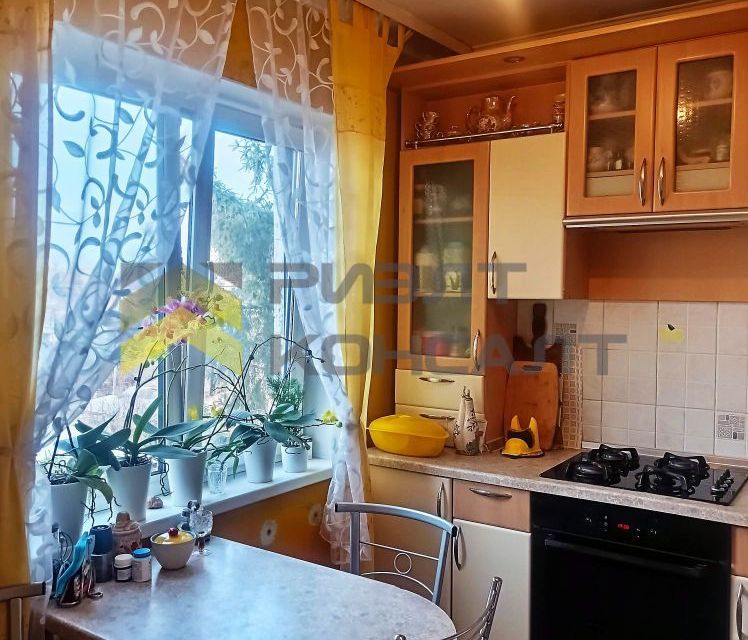 Продаётся 3-комнатная квартира, 59.8 м²