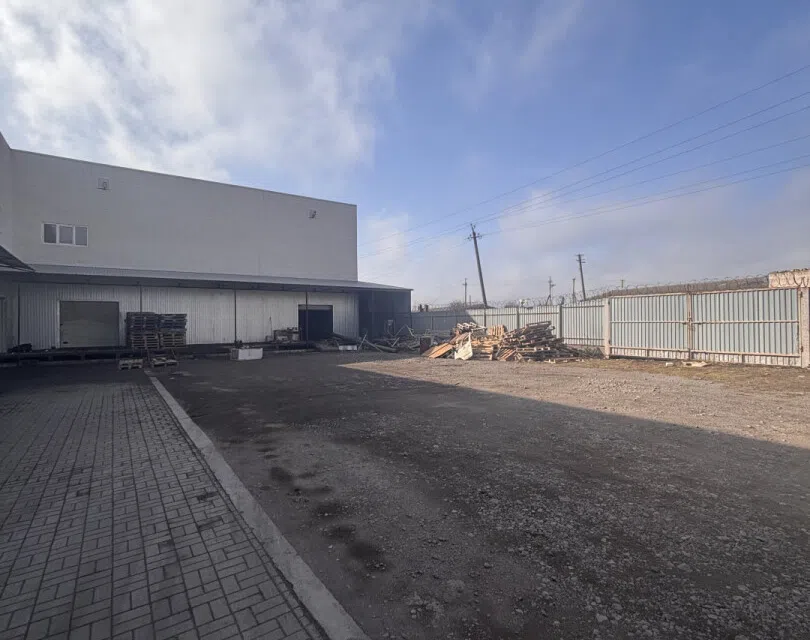 Сдаётся помещение своб. назначения, 1600 м²