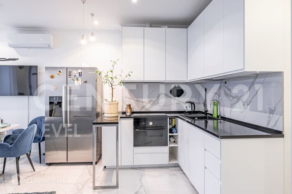 Продаётся 4-комнатная квартира, 87.6 м²